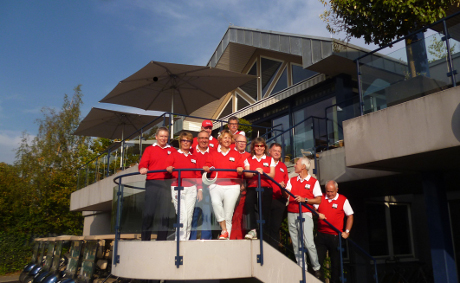 Das siegreiche NRW-Team mit (v.l.) Heinz Rohr, Haide Watermeier, Claus-Peter Doetsch, Edgar Krause, Henrike Madest, Werner Steffens, Reiner Kruse, Esther Thomae, Klaus Beyer, Eitel Nickel und Non-Playing-Captain Michael Rolf Fischer. 