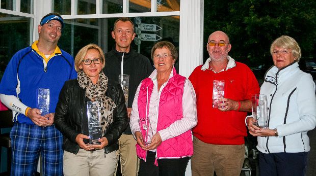 Die ersten Drei der Clubmeisterschaften im GC am Katzberg (v.l.): Vizemeister Jirka Wangnick, Clubmeisterin Claudia Brandenburg-Niebel, Clubmeister Dr. Thomas Gründel, Platz 3 für Sigrid Jasper,  Platz 3 für Jörg Fritzsche, und Vizemeisterin Evelyn Bagusch